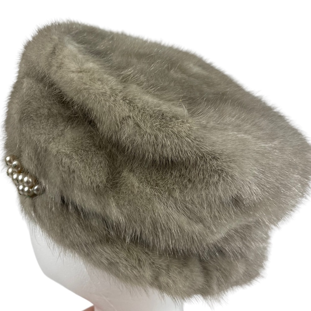 Janette Colombier Paris 1940s Union Made Imported Fur Winter Hat Pearl Accent OS - Picture 7 of 16
